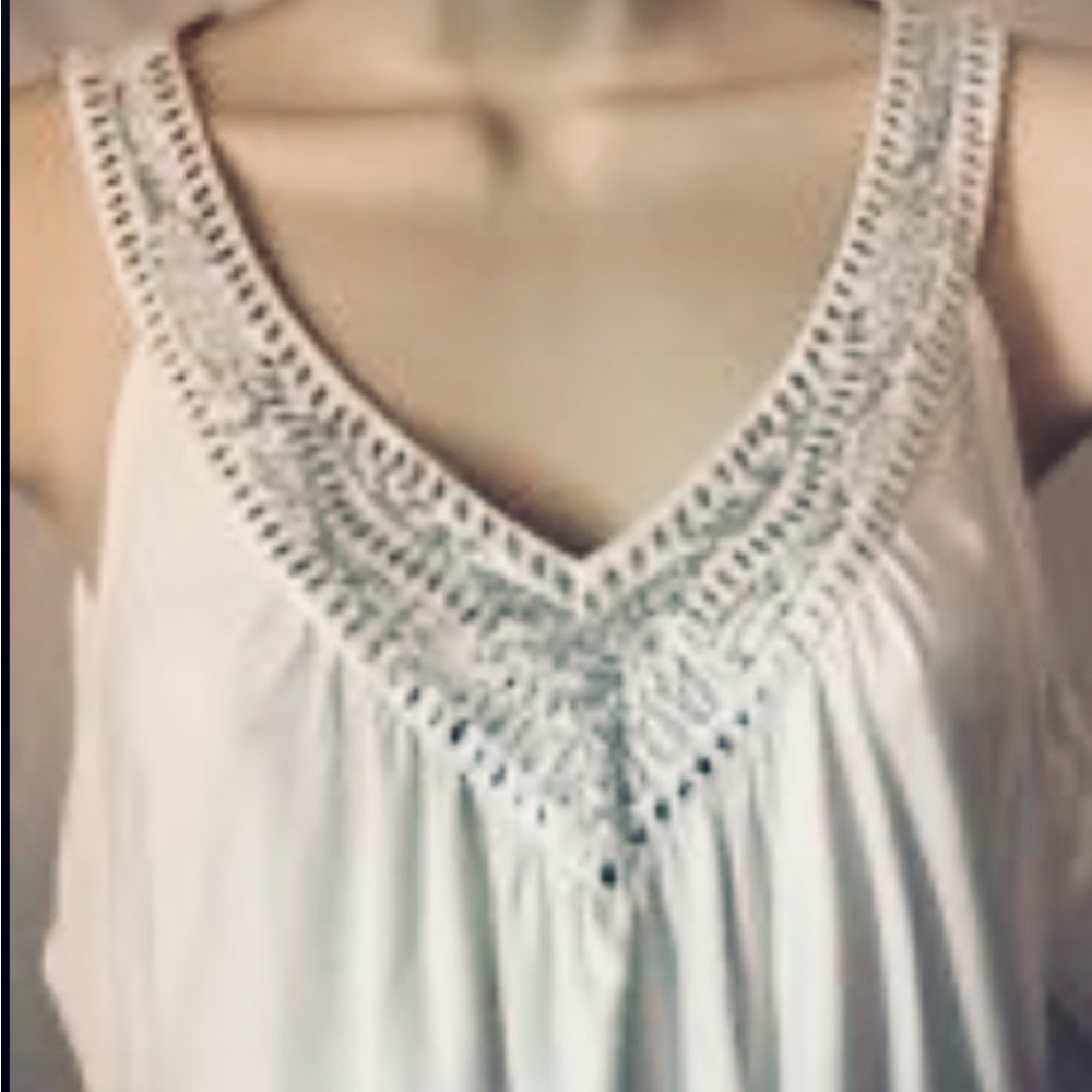 WHITE HOUSE BLACK MARKET White tank top with silver sequins.